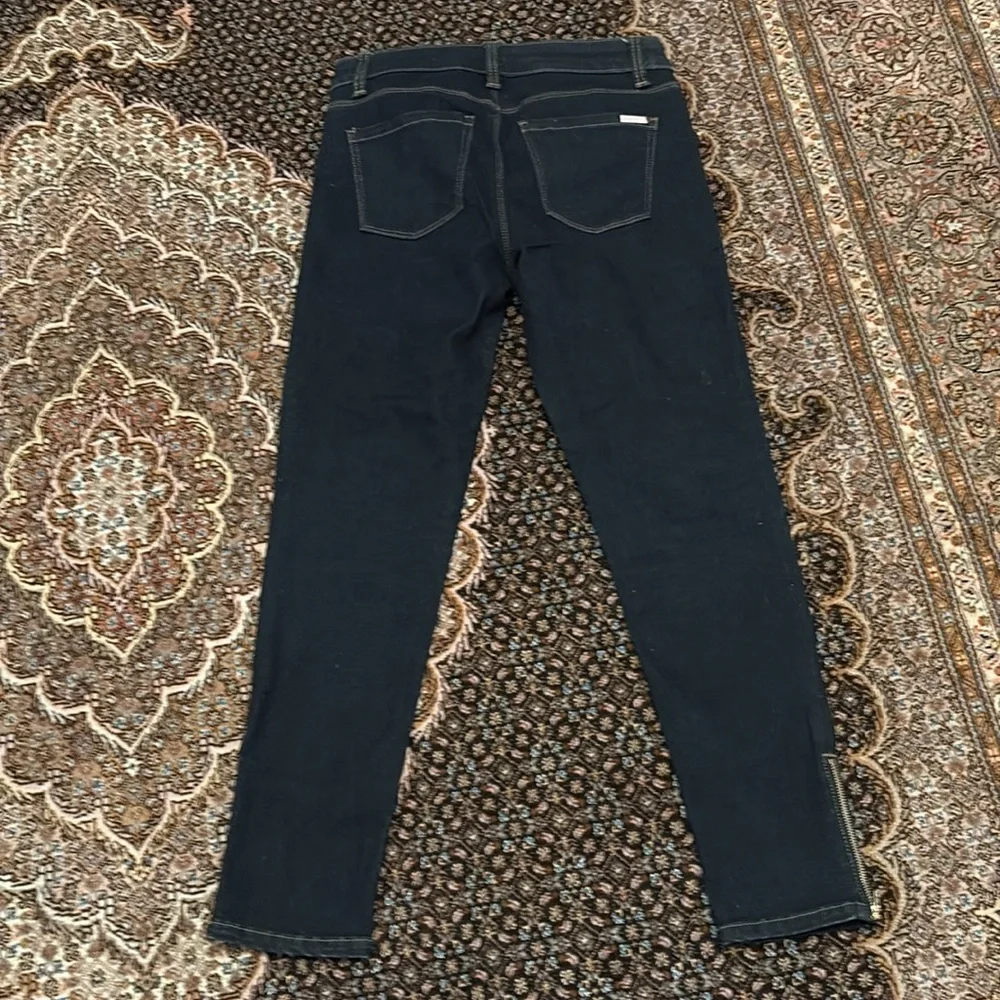 Classic Black Women's Jeans - Picture 5 of 10